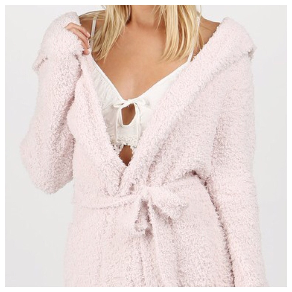 LAST 🔘 Baby Loves Pink! Berber Bath Robe - Picture 2 of 5